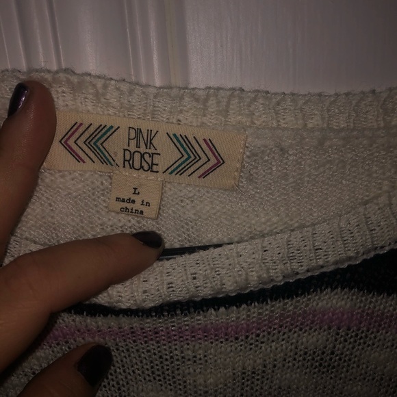 🌟🌟Adorable multi colored stripped sweater! - Picture 2 of 3